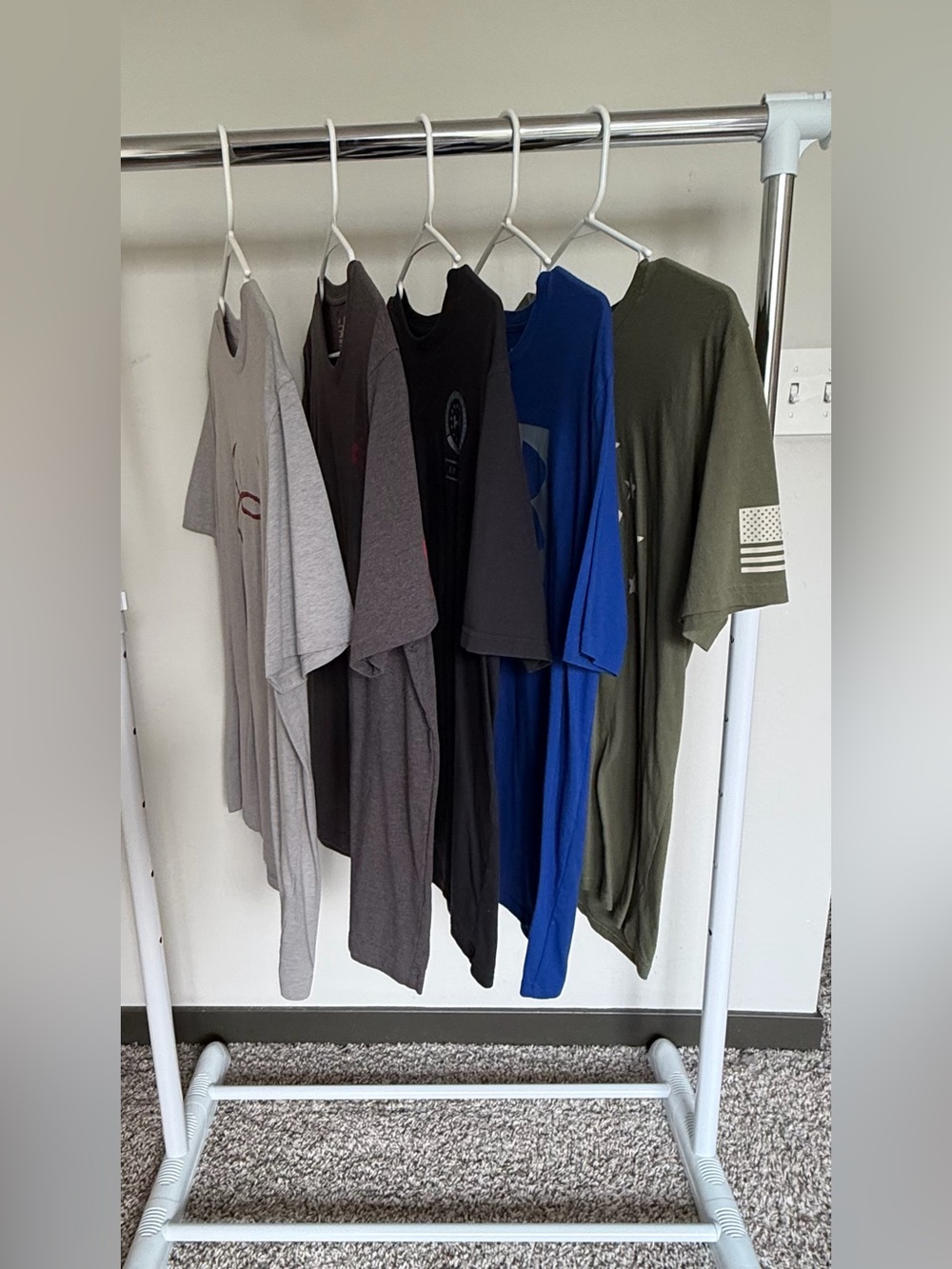 Men’s Under Armour T-Shirt Bundle (5) (Medium)